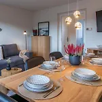 Apartment Lauterliebe Stilvolles I Zentral I Bergblick & Einkauf Vor Der Tuer I Stellplatz *