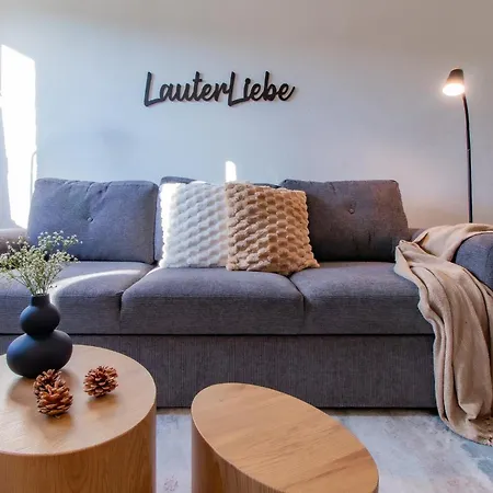Apartment Lauterliebe Stilvolles I Zentral I Bergblick & Einkauf Vor Der Tuer I Stellplatz Lauter