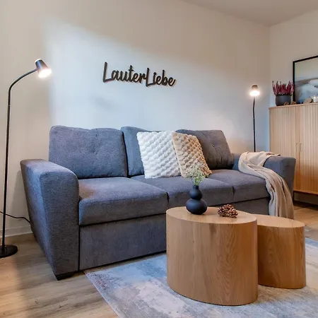 Lauterliebe Stilvolles I Zentral I Bergblick & Einkauf Vor Der Tuer I Stellplatz Apartment Lauter